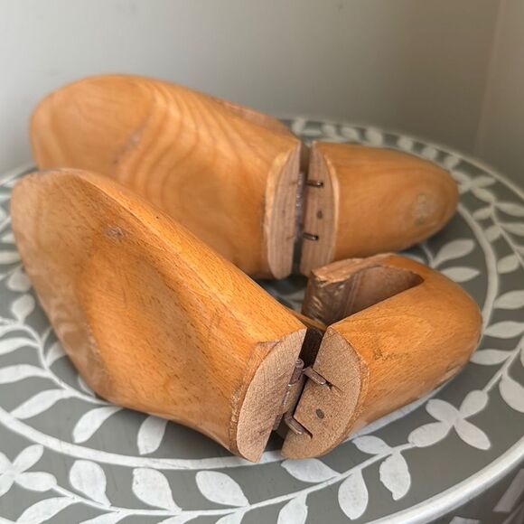 Vintage Wooden Shoe Stretchers - Picture 3 of 6